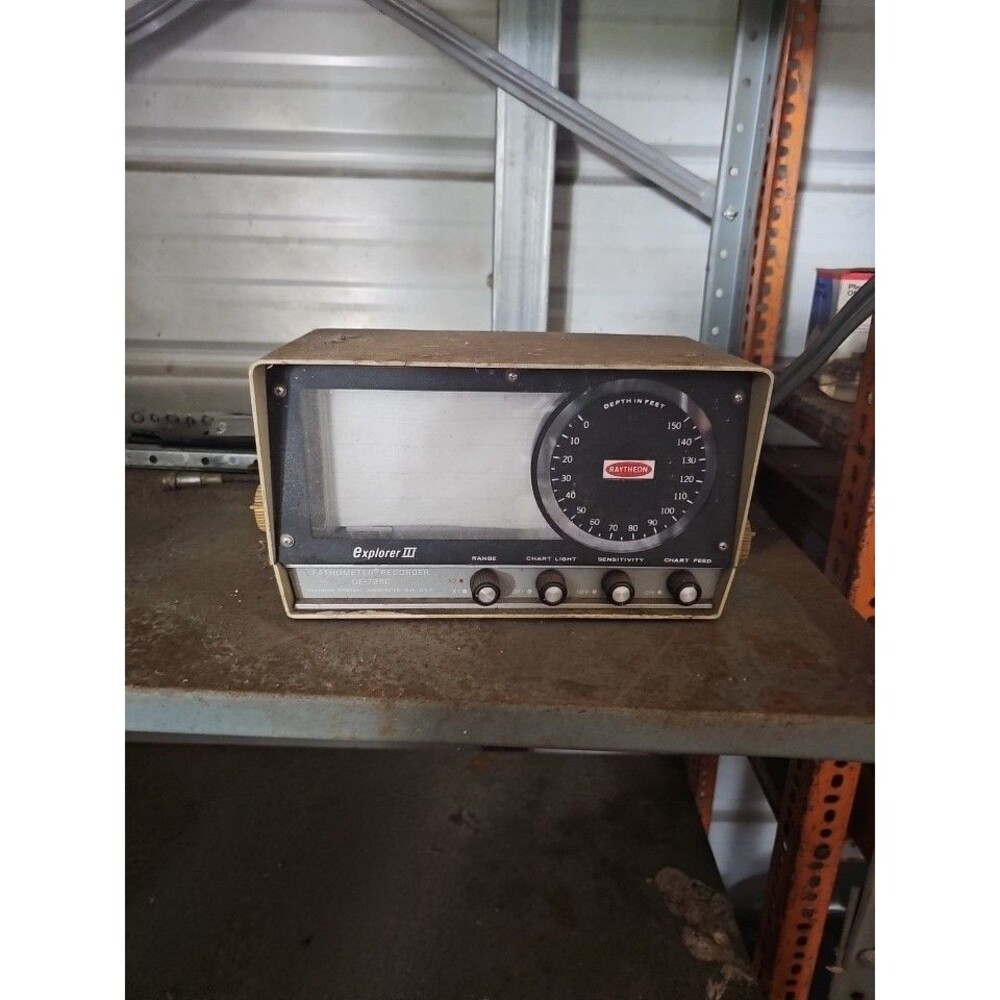VINTAGE Raytheon DE725C Fathometer Depth Finder Explorer III For Parts